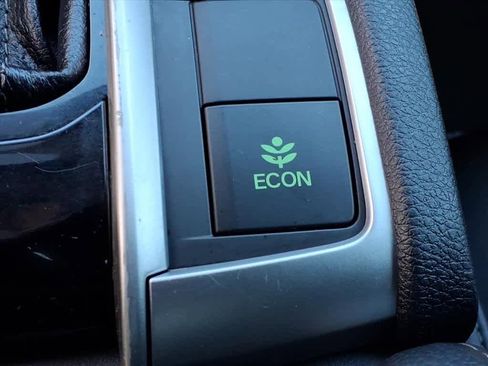 Used 2020 Honda Civic Sport image 23