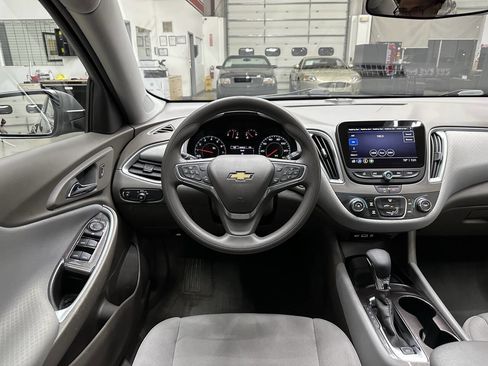 Used 2023 Chevrolet Malibu LS image 16