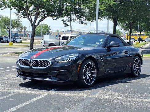 Used 2022 BMW Z4 sDrive30i w/ Convenience Package RWD image 9