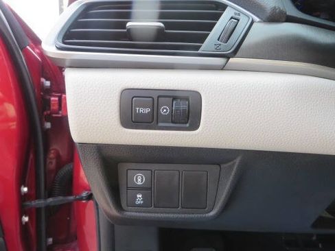 Used 2019 Honda Accord Hybrid image 19