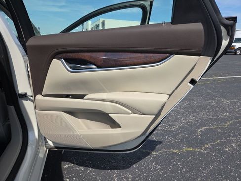 Used 2015 Cadillac XTS Luxury w/ Driver Awareness Package FWD image 24