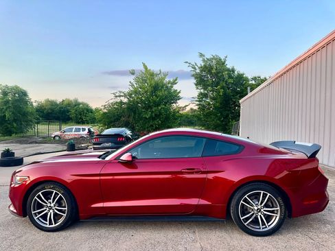 Used 2016 Ford Mustang GT RWD image 1