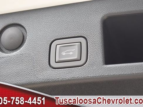 New 2026 Chevrolet Equinox LT w/ Convenience Package II FWD image 10