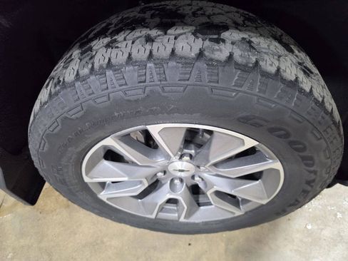 Used 2022 Chevrolet Silverado 1500 RST AWD/4WD image 11