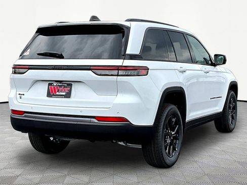 New 2026 Jeep Grand Cherokee Altitude AWD/4WD image 7