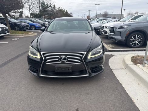 Used 2013 Lexus LS 460 w/ Comfort Pkg image 10
