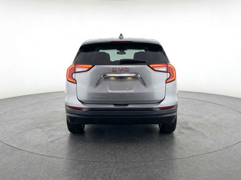 Used 2024 GMC Terrain SLE FWD image 7