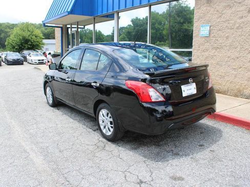 Used 2018 Nissan Versa SV w/ SV Special Edition Package FWD image 4