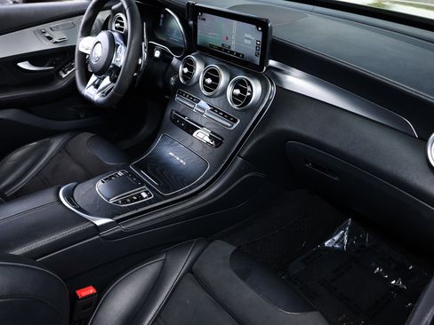 Used 2020 Mercedes-Benz GLC 63 AMG 4MATIC image 21