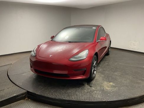 Used 2018 Tesla Model 3 Long Range image 3