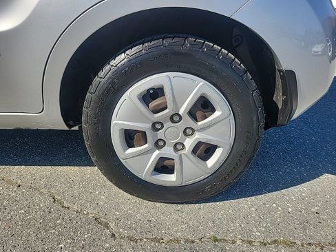 Used 2010 Kia Soul FWD image 21
