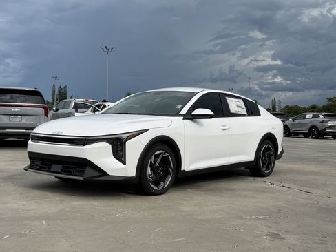 New 2026 Kia K4 GT-Line Turbo FWD image 8