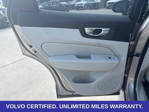 Certified 2024 Volvo XC60 T8 Ultimate w/ Protection Package Premier AWD/4WD image 20