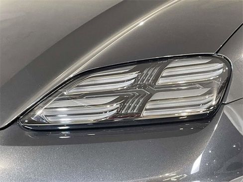 New 2025 Porsche Macan 4 Electric image 11