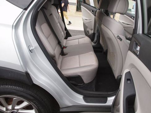 Used 2017 Hyundai Tucson SE AWD/4WD image 7