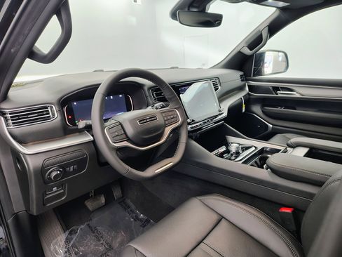New 2026 Jeep Grand Wagoneer Limited AWD/4WD image 41