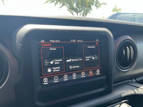 Used 2020 Jeep Gladiator Sport w/ Quick Order Package 24S AWD/4WD image 14