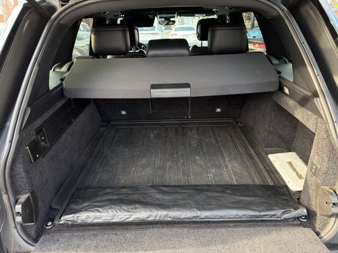 Used 2020 Land Rover Range Rover image 10