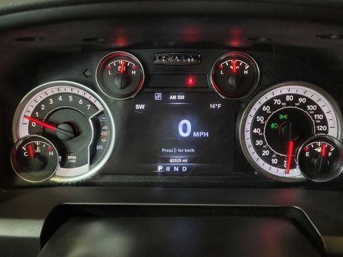 Used 2018 RAM 1500 Big Horn image 23