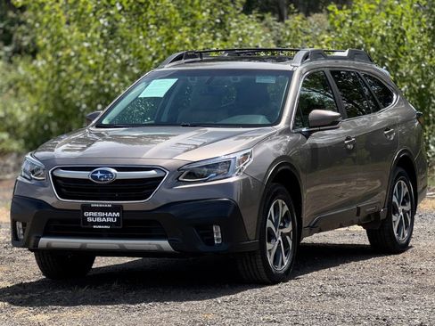 Used 2021 Subaru Outback Limited w/ Popular Package #2 AWD/4WD image 3