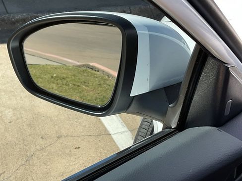 New 2025 Nissan Sentra S image 10