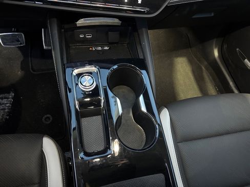 Used 2024 Buick Envision Sport Touring image 10