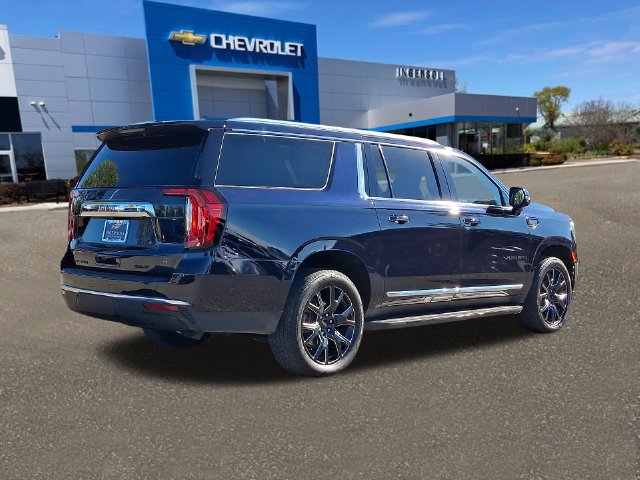 Used 2024 GMC Yukon XL SLT w/ SLT Luxury Package AWD/4WD image 26