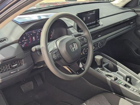 Certified 2025 Honda Accord SE image 10