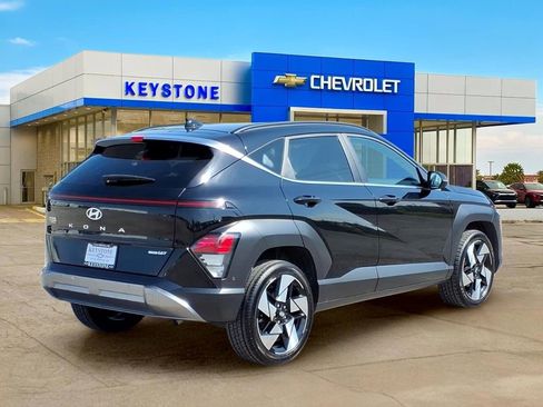Used 2024 Hyundai Kona Limited AWD/4WD image 7