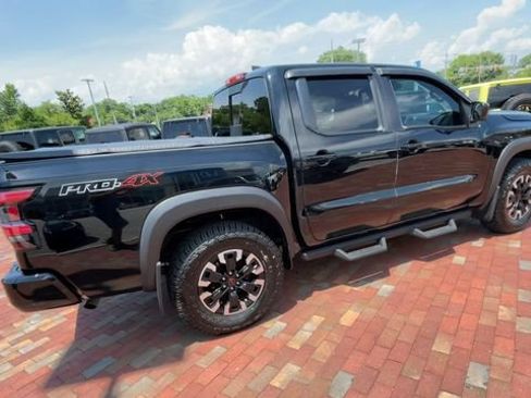 Used 2023 Nissan Frontier PRO-4X w/ Pro Convenience Package AWD/4WD image 9