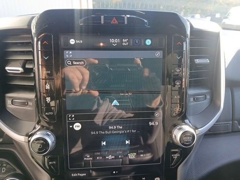 Used 2024 RAM 2500 Big Horn w/ Sport Appearance Package image 43