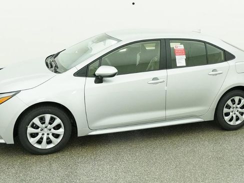 New 2026 Toyota Corolla LE FWD image 5