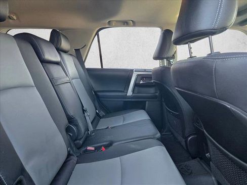 Used 2020 Toyota 4Runner SR5 Premium image 16