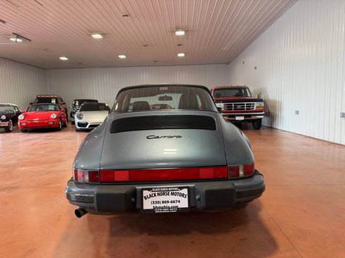 Used 1988 Porsche 911 Carrera RWD image 13