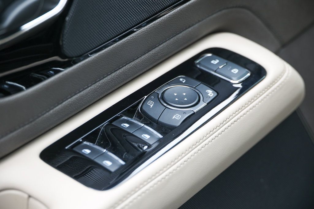 Used 2023 Lincoln Aviator Reserve w/ Equipment Group 201A AWD/4WD image 6