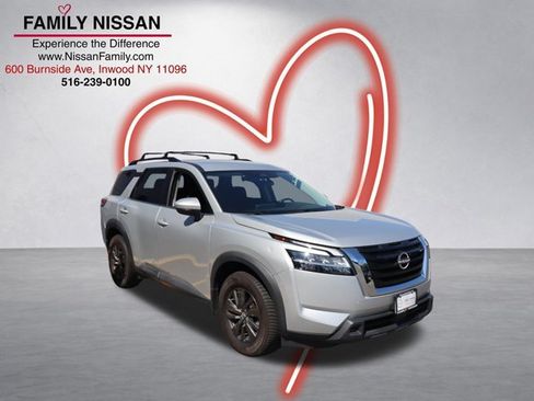 Certified 2022 Nissan Pathfinder SV AWD/4WD image 1