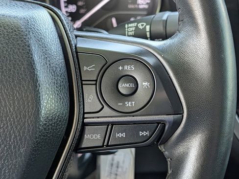 Used 2024 Toyota Camry SE image 18