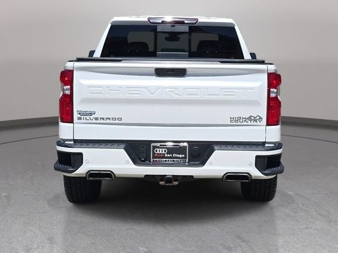Used 2019 Chevrolet Silverado 1500 High Country w/ Technology Package AWD/4WD image 7