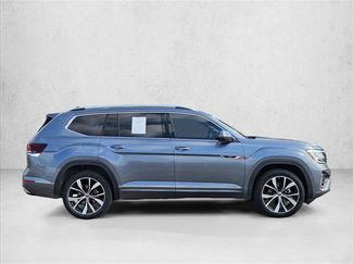 Used 2024 Volkswagen Atlas SEL Premium R-Line AWD/4WD video 4