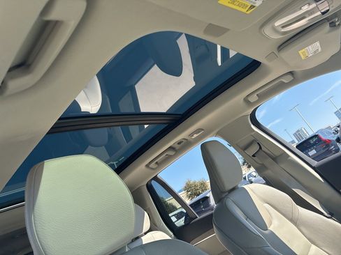 Certified 2023 Volvo XC90 B6 Plus w/ Protection Package Premier image 13