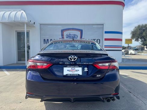 Used 2022 Toyota Camry SE image 27
