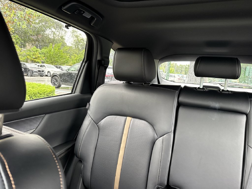 Certified 2025 MAZDA CX-70 Plug-In Hybrid w/ Premium Plus AWD/4WD image 17