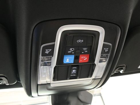 Used 2026 RAM 1500 Laramie image 31