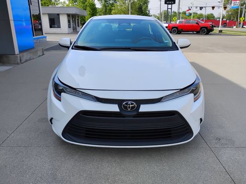 Used 2024 Toyota Corolla LE FWD image 28
