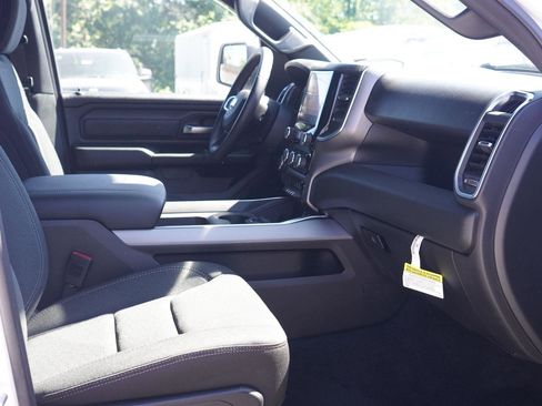 New 2026 RAM 1500 Express AWD/4WD image 27