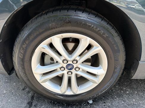 Used 2019 Ford Edge SEL w/ Equipment Group 201A FWD image 35