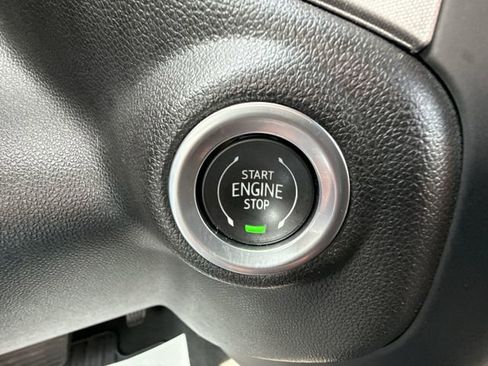 Used 2021 GMC Sierra 2500 SLE w/ SLE Value Package; image 16