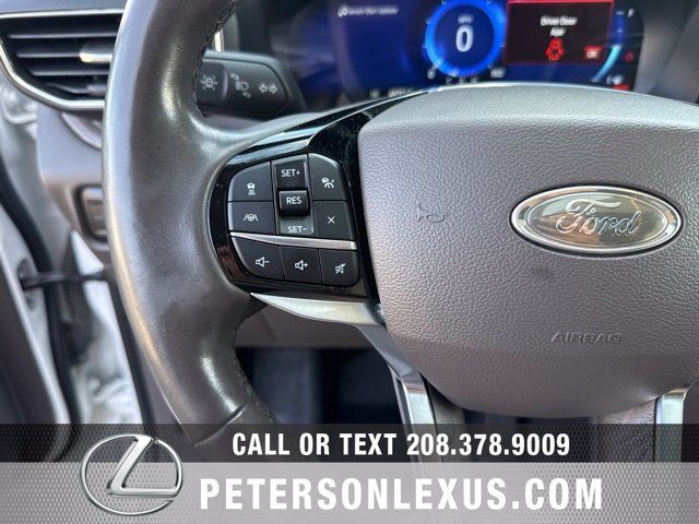 Used 2023 Ford Explorer Platinum w/ Technology Package AWD/4WD image 29