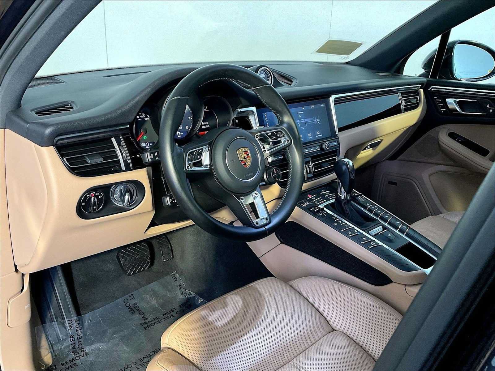 Certified 2021 Porsche Macan S w/ Premium Package Plus AWD/4WD image 4