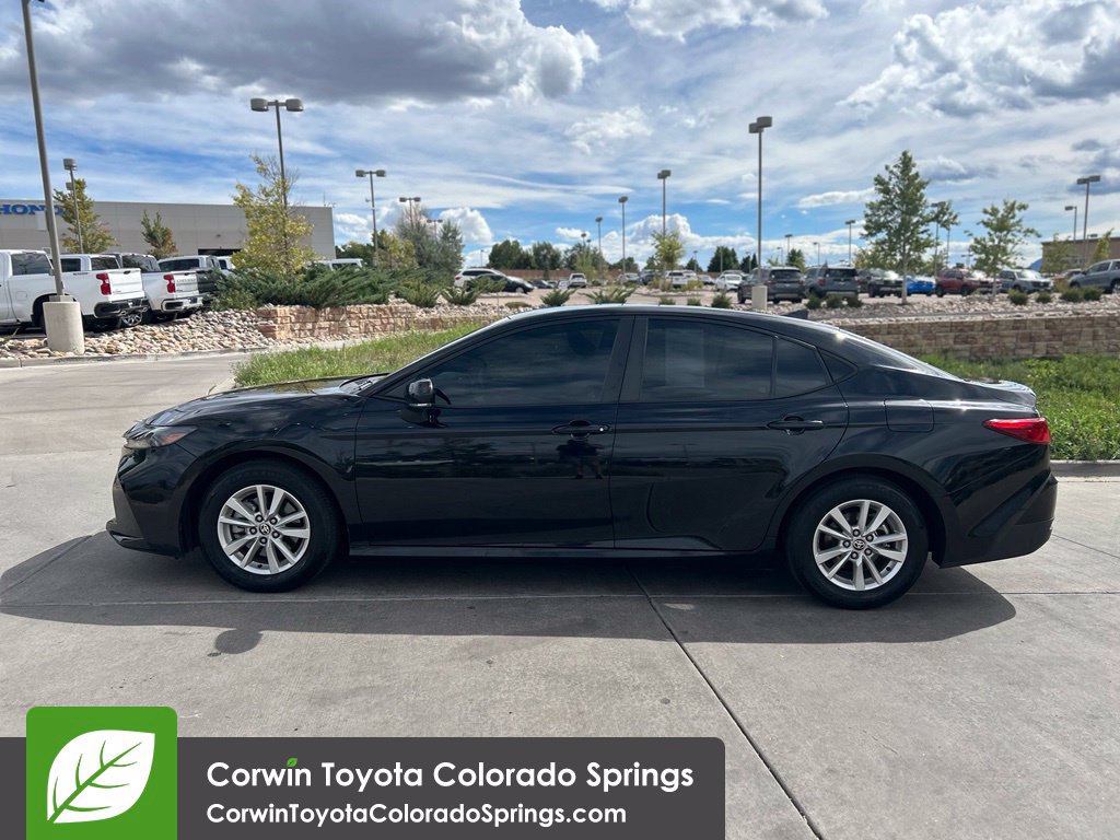 Used 2025 Toyota Camry LE FWD image 4